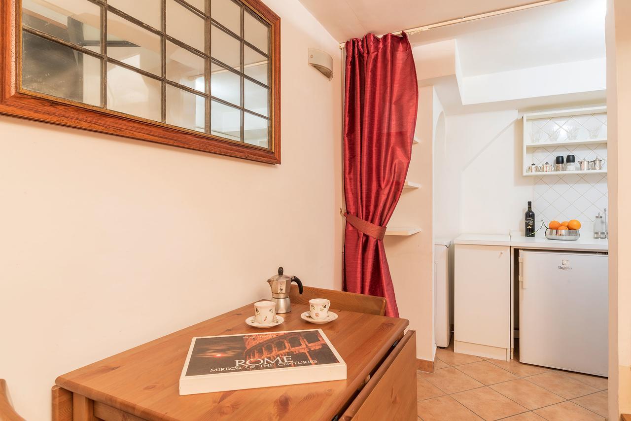 Sweet Little Suite Near Pantheon Rzym Zewnętrze zdjęcie